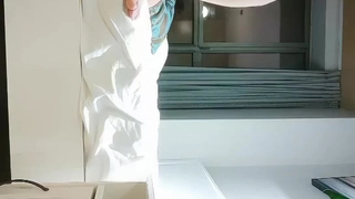 赛琳娜的黄金完整翻译版中文-直播 火辣身材的娜扎【沙滩上的贝壳酱】!